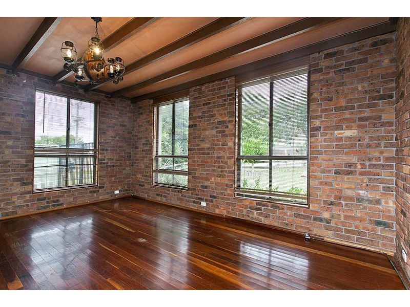 16 Leawarra Avenue, Warilla NSW 2528