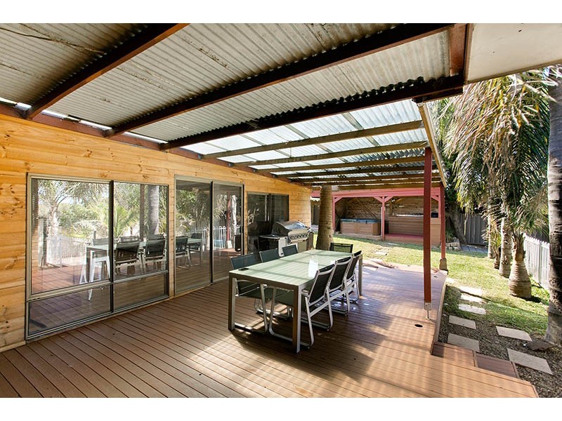 29 Gilba Rd, Koonawarra NSW 2530