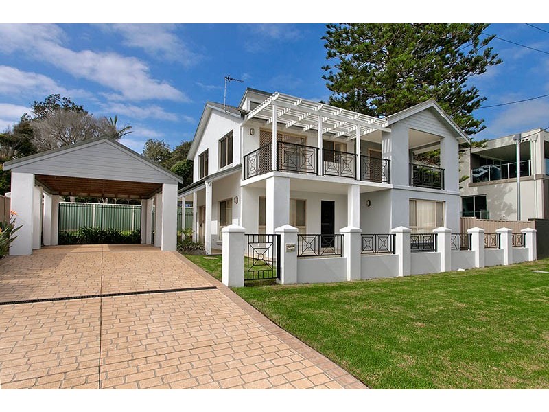 14 Beach Road, Shellharbour NSW 2529