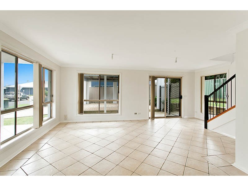 14 Beach Road, Shellharbour NSW 2529