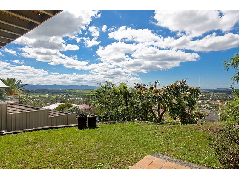 55 Scenic Crescent, Albion Park NSW 2527