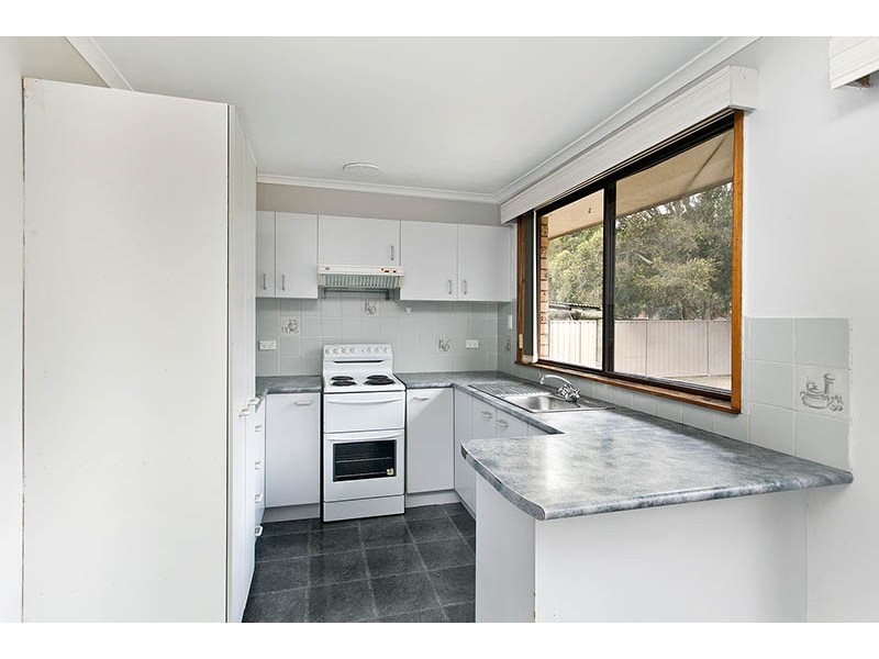 6 Jarrah Way, Albion Park Rail NSW 2527