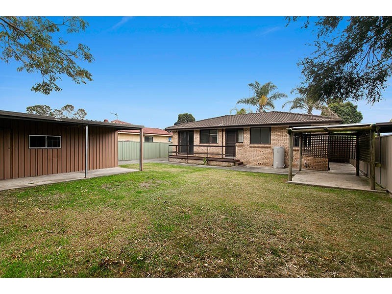 6 Jarrah Way, Albion Park Rail NSW 2527