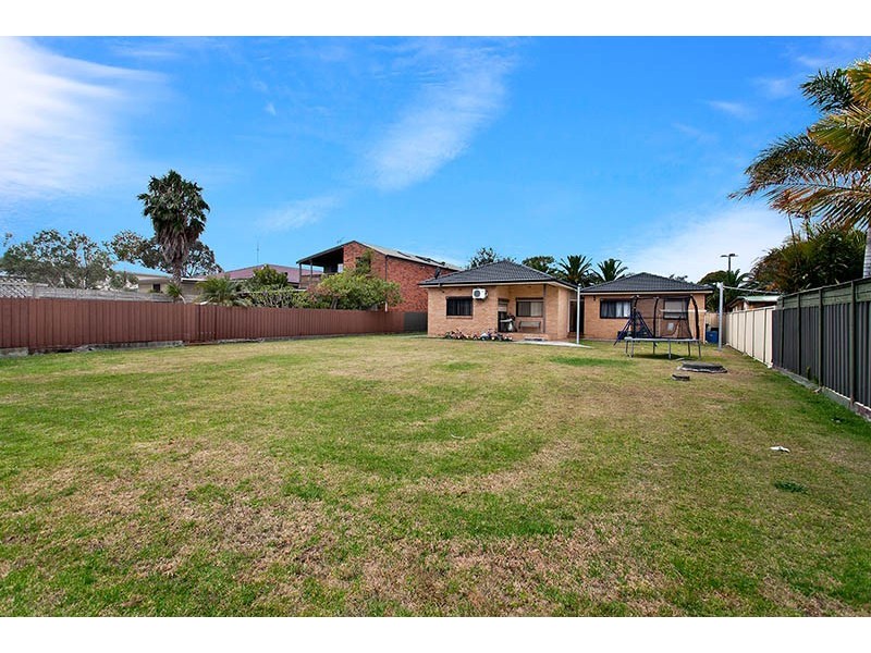 7 View Street, Lake Illawarra NSW 2528