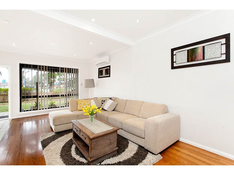 7 View Street, Lake Illawarra NSW 2528