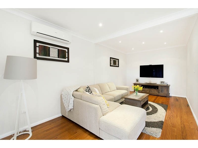 7 View Street, Lake Illawarra NSW 2528