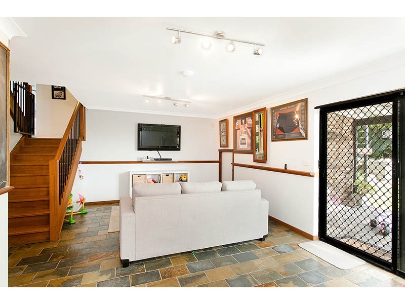 26 Eucumbene Avenue, Flinders NSW 2529