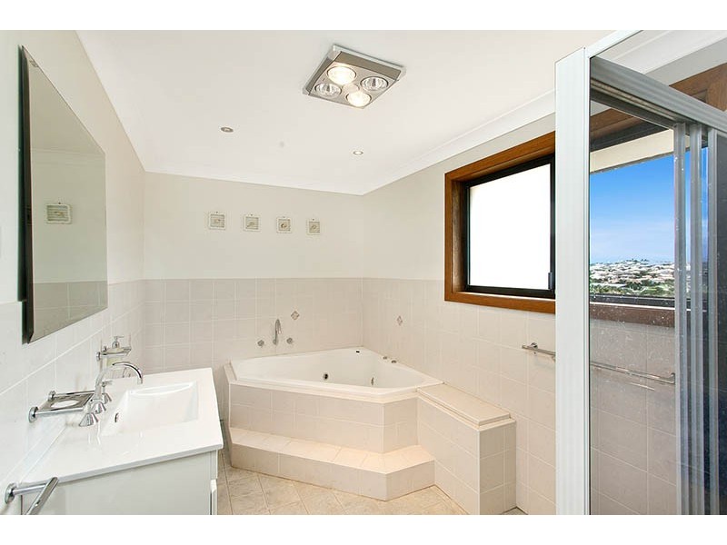 26 Eucumbene Avenue, Flinders NSW 2529