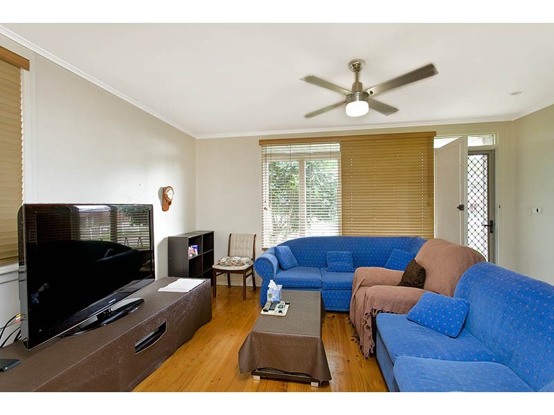 11 Irvine Street, Barrack Heights NSW 2528