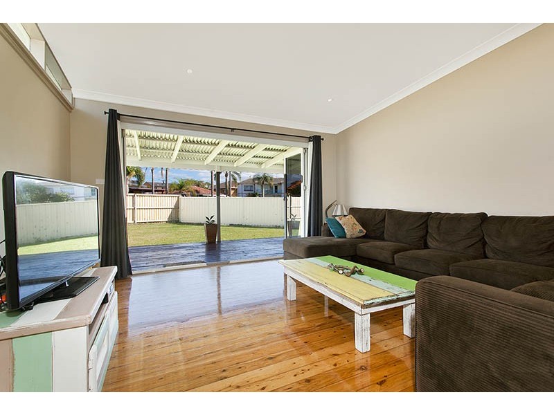 49 Helen Street, Warilla NSW 2528