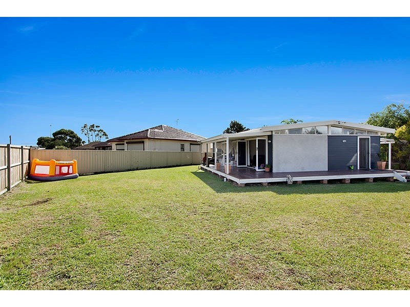 49 Helen Street, Warilla NSW 2528