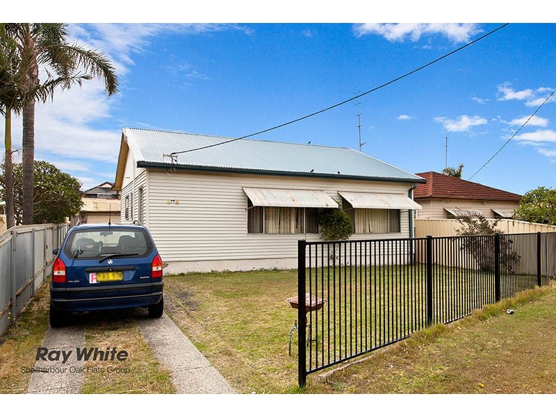 17 Peterborough Avenue, Lake Illawarra NSW 2528