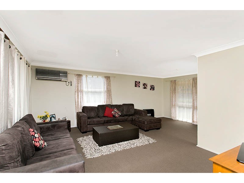 59 Oak Street, Albion Park Rail NSW 2527