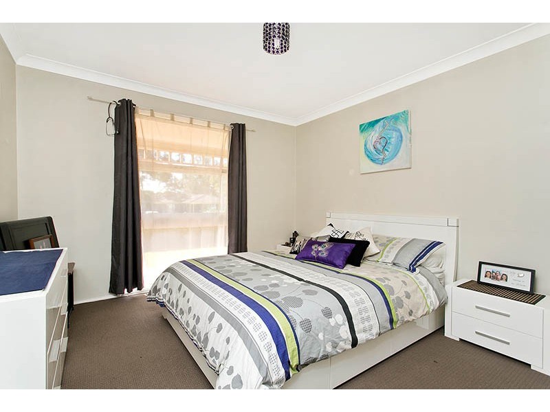 59 Oak Street, Albion Park Rail NSW 2527