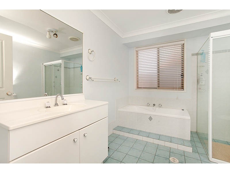 9 Banks Drive, Shell Cove NSW 2529