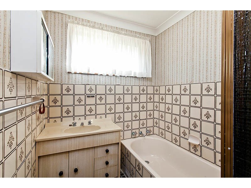 103 Iola Ave, Farmborough Heights NSW 2526