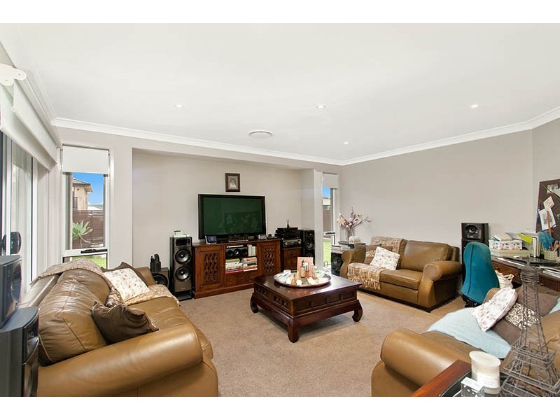 2 Bedarra Court, Shell Cove NSW 2529