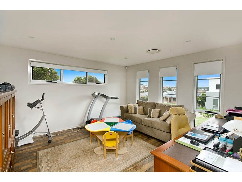 2 Bedarra Court, Shell Cove NSW 2529