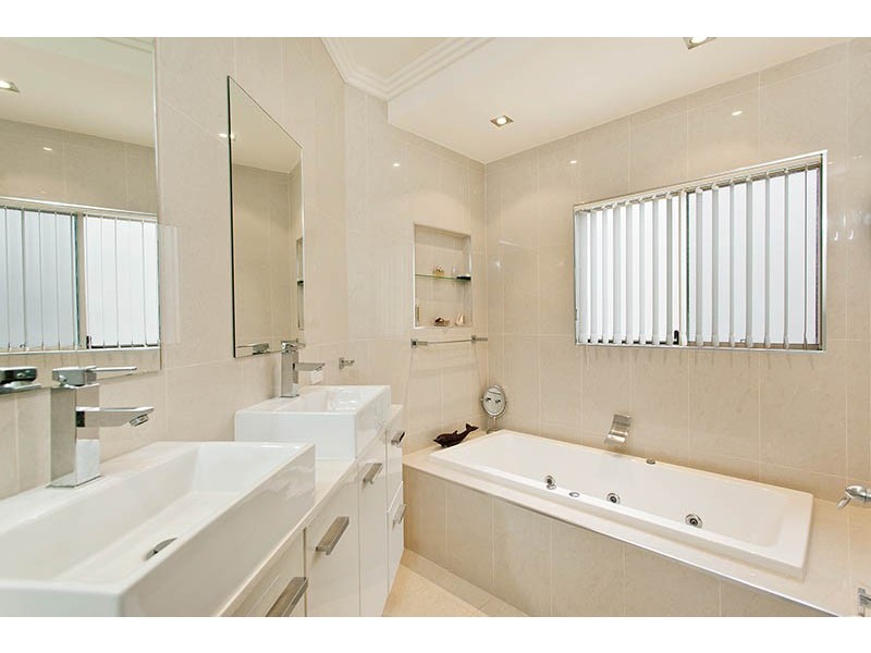 5 Lorikeet Place, Blackbutt NSW 2529