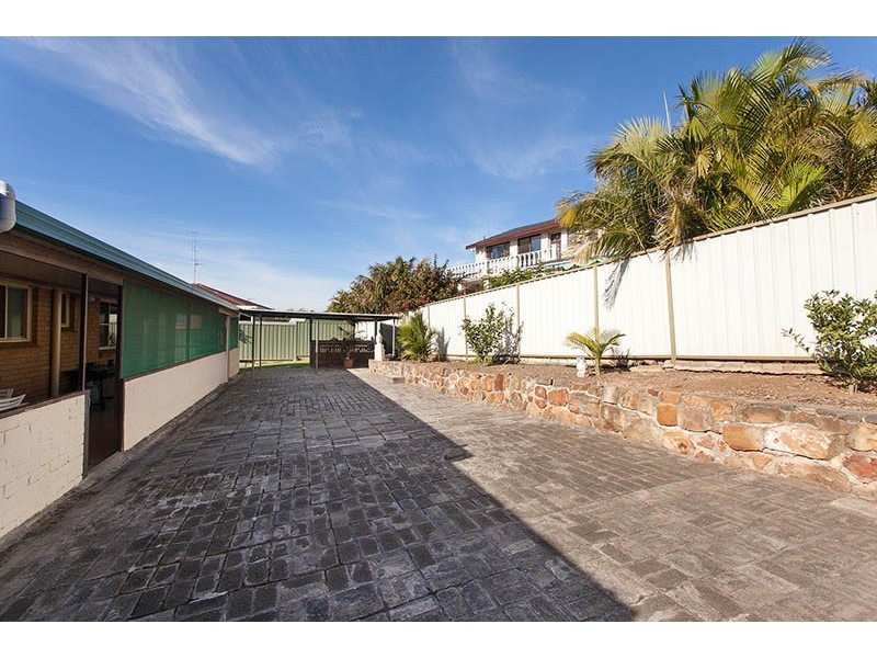 3 Porter Avenue, Mount Warrigal NSW 2528