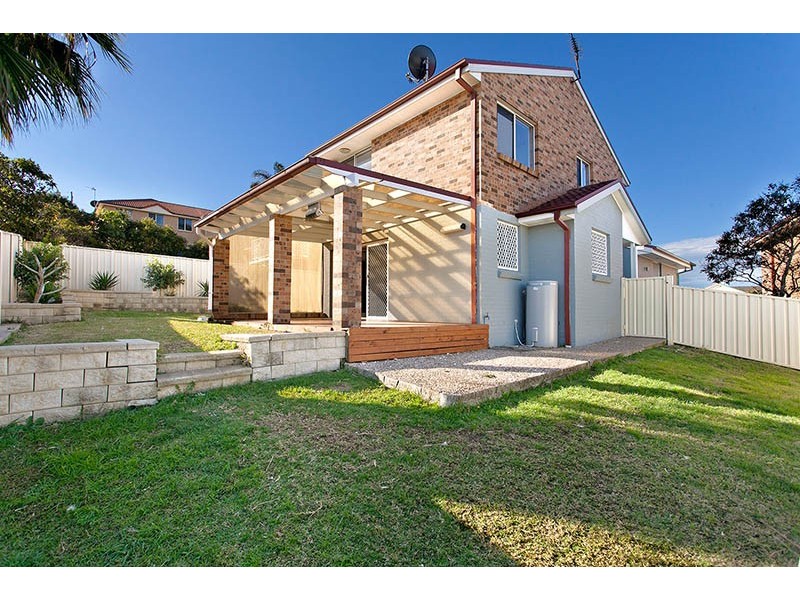 1/7 Burrill Place, Flinders NSW 2529