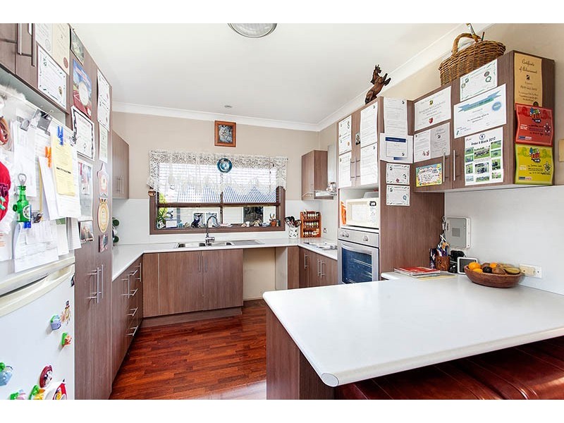 15 Madden Street, Oak Flats NSW 2529