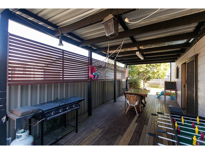 15 Madden Street, Oak Flats NSW 2529