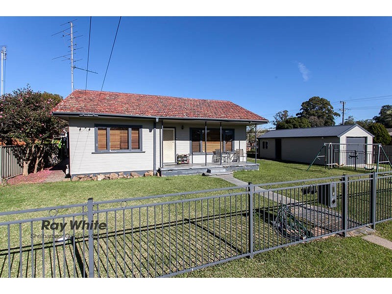 15 Madden Street, Oak Flats NSW 2529