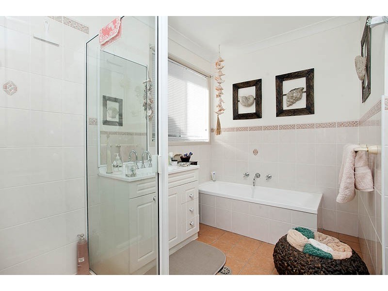 53 Helsal Circuit, Shell Cove NSW 2529