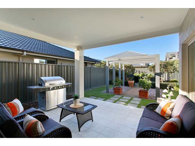 13 Riverside Crescent, Haywards Bay NSW 2530