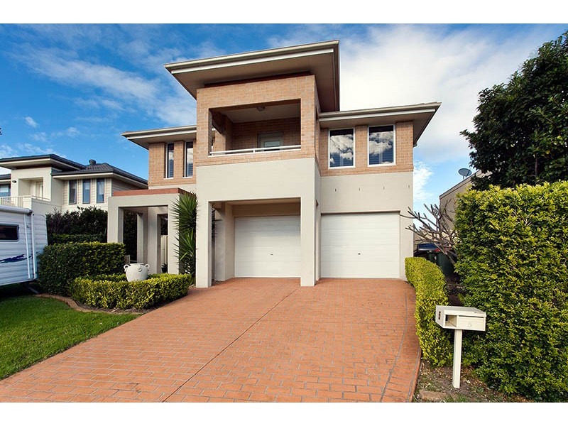 5 Burrinjuck Avenue, Flinders NSW 2529