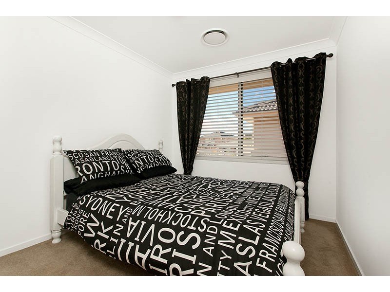 5 Burrinjuck Avenue, Flinders NSW 2529