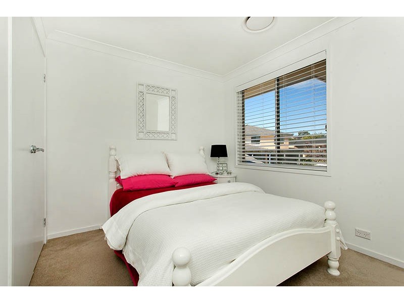 5 Burrinjuck Avenue, Flinders NSW 2529