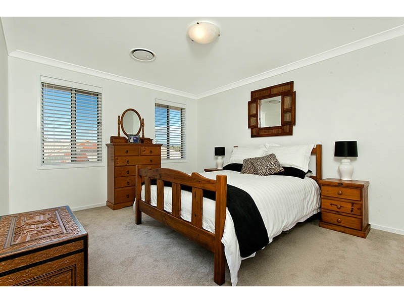 5 Burrinjuck Avenue, Flinders NSW 2529