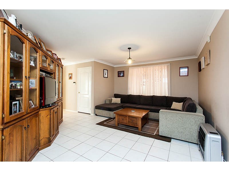6 Moruya Link, Albion Park NSW 2527