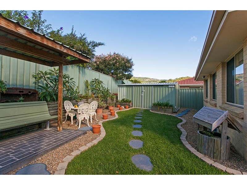 6 Moruya Link, Albion Park NSW 2527