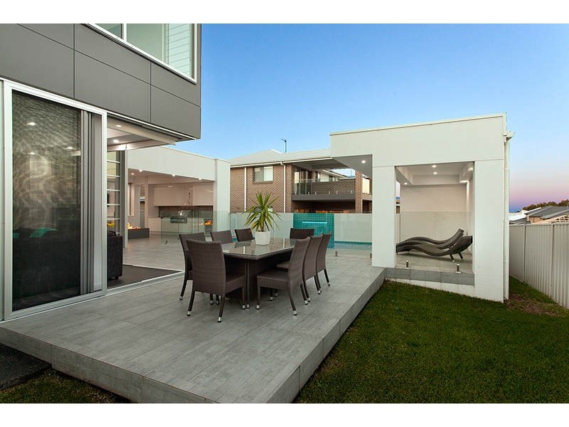 23 Coolum Parkway, Shell Cove NSW 2529