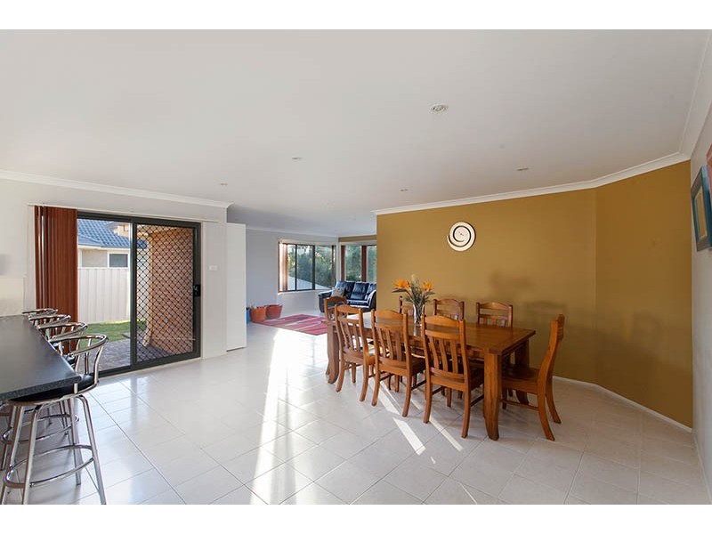 16 Bruny Place, Shell Cove NSW 2529
