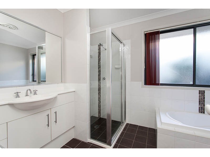 16 Bruny Place, Shell Cove NSW 2529