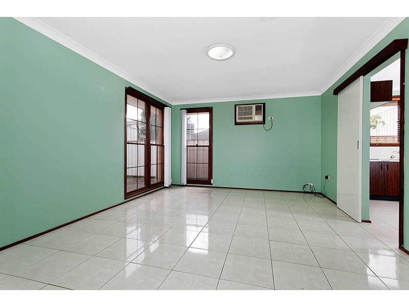 14 Windle Street, Lake Illawarra NSW 2528