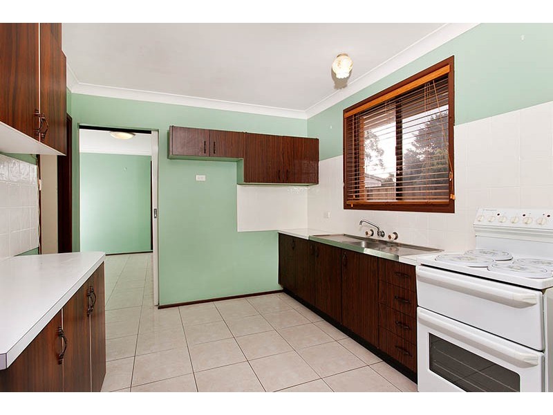 14 Windle Street, Lake Illawarra NSW 2528