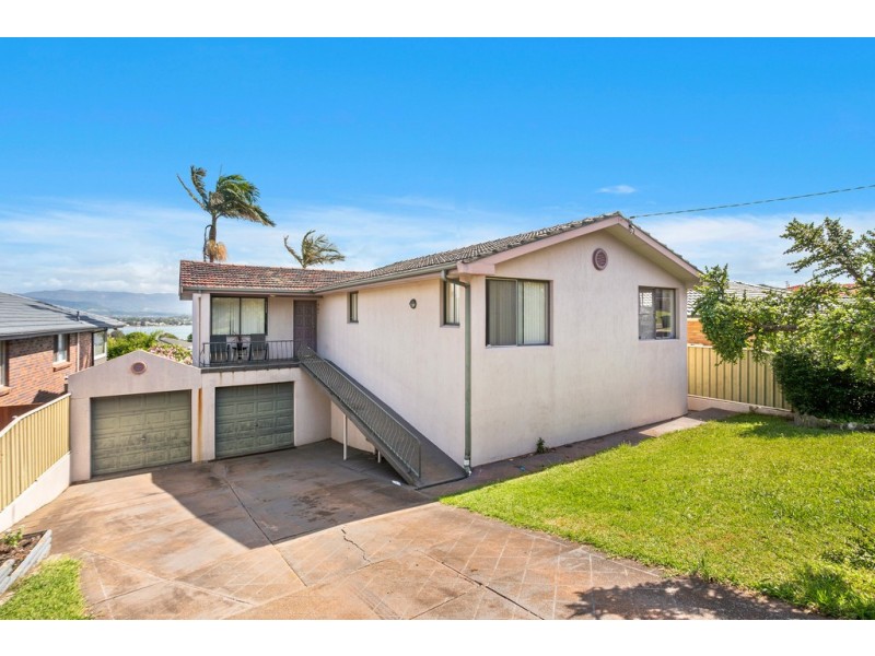 28 Shipton Crescent, Mount Warrigal NSW 2528