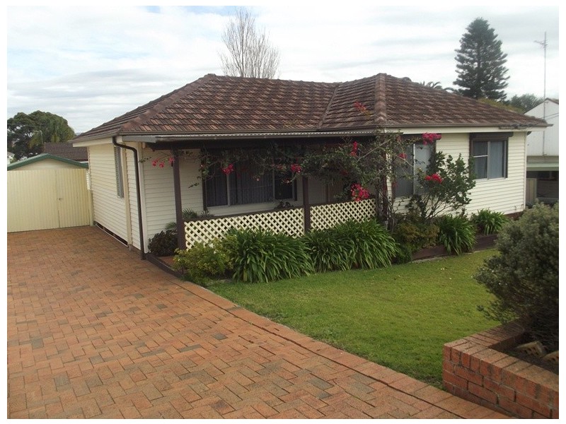 25 Day Street, Lake Illawarra NSW 2528