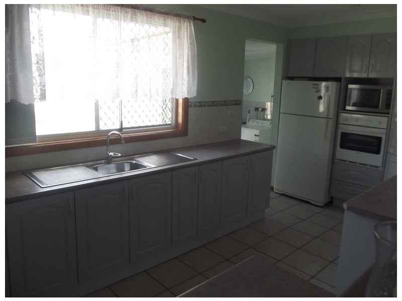 25 Day Street, Lake Illawarra NSW 2528