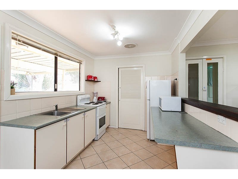 36 Hardwick Crescent, Mount Warrigal NSW 2528