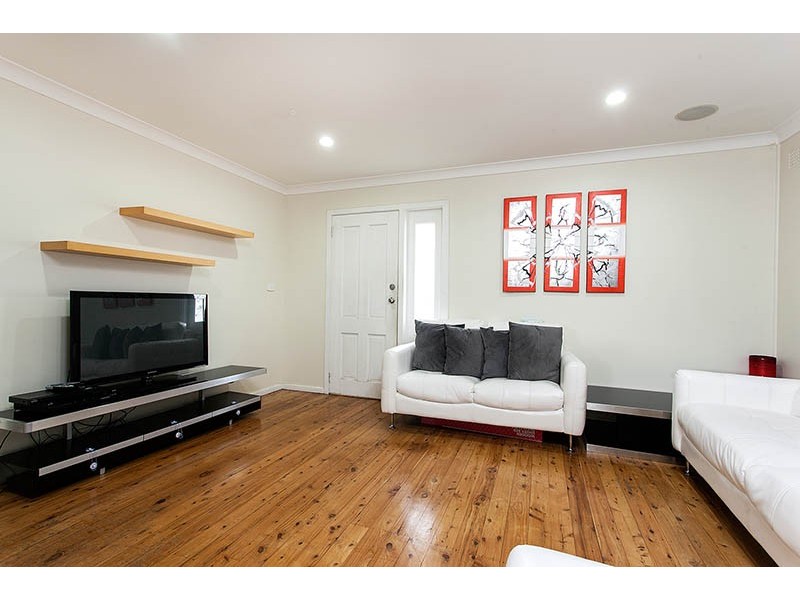 36 Hardwick Crescent, Mount Warrigal NSW 2528