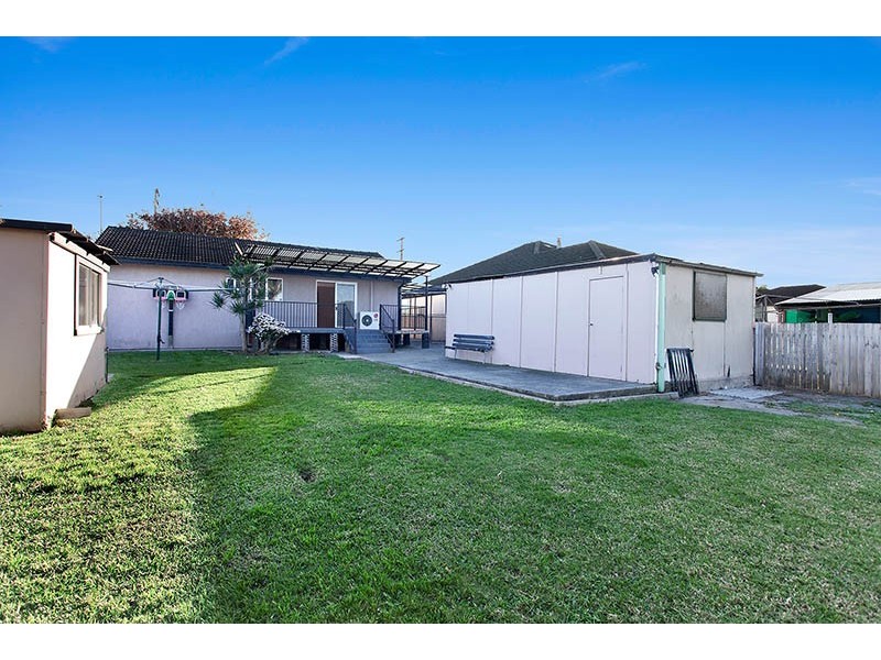 17 The Kingsway, Barrack Heights NSW 2528