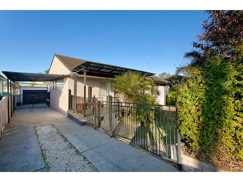 17 The Kingsway, Barrack Heights NSW 2528
