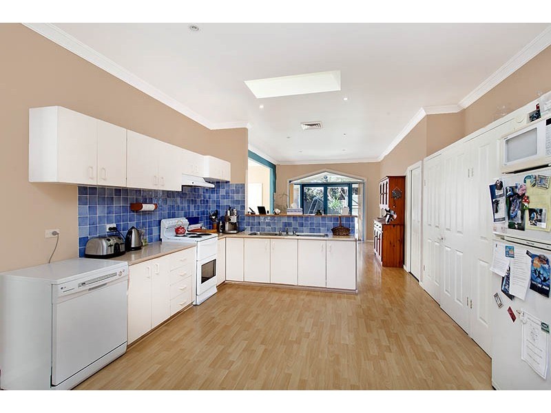 11 Junction Road, Barrack Point NSW 2528
