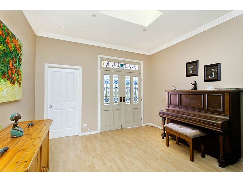 11 Junction Road, Barrack Point NSW 2528